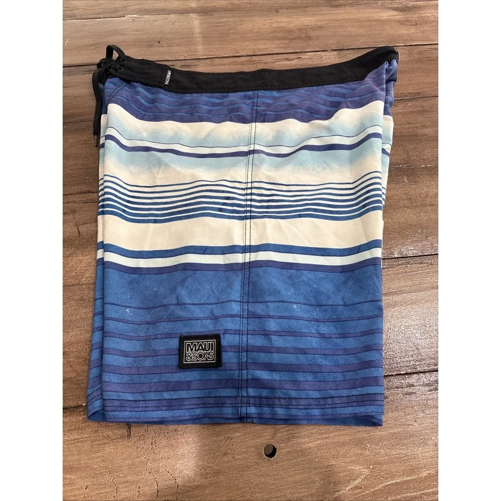 Board Shorts MAUI AND SONS Black shark Stretch  White Blue  Swim Trunk Sz 36